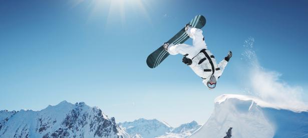 九游娱乐官方-速度双城记，摩纳哥隧道引擎嘶吼，都柏林绿衫军绝杀塞维利亚