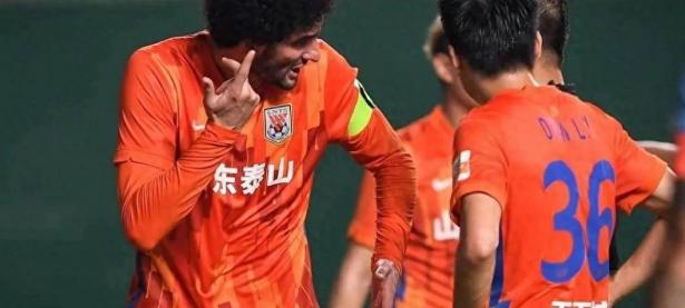 九游体育官方入口-申花主帅曼萨诺宣布引进国内球员，能否提升球队实力？