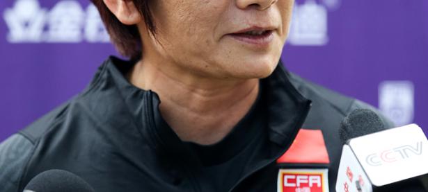 九游体育直播-南非女足升级挑战，举步维艰