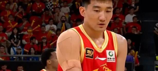 九游娱乐网页-篮球赛季总决赛抢眼上演，球队实力均衡