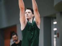 九游娱乐网页-包含凯尔特人队团结一心备战重要比赛的词条