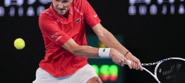 九游游戏-包含100T鏖战NS，Ming完成史诗逆转鏖战多局入围赛，强势挺进下一轮的词条