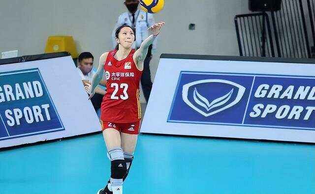 关于日本女排队员指挥若定，领回胜利宝座的信息