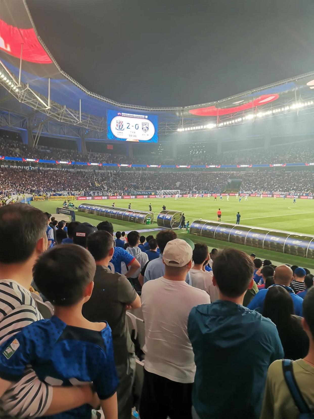 包含上海申花梦想破碎，球迷空欢喜一场的词条