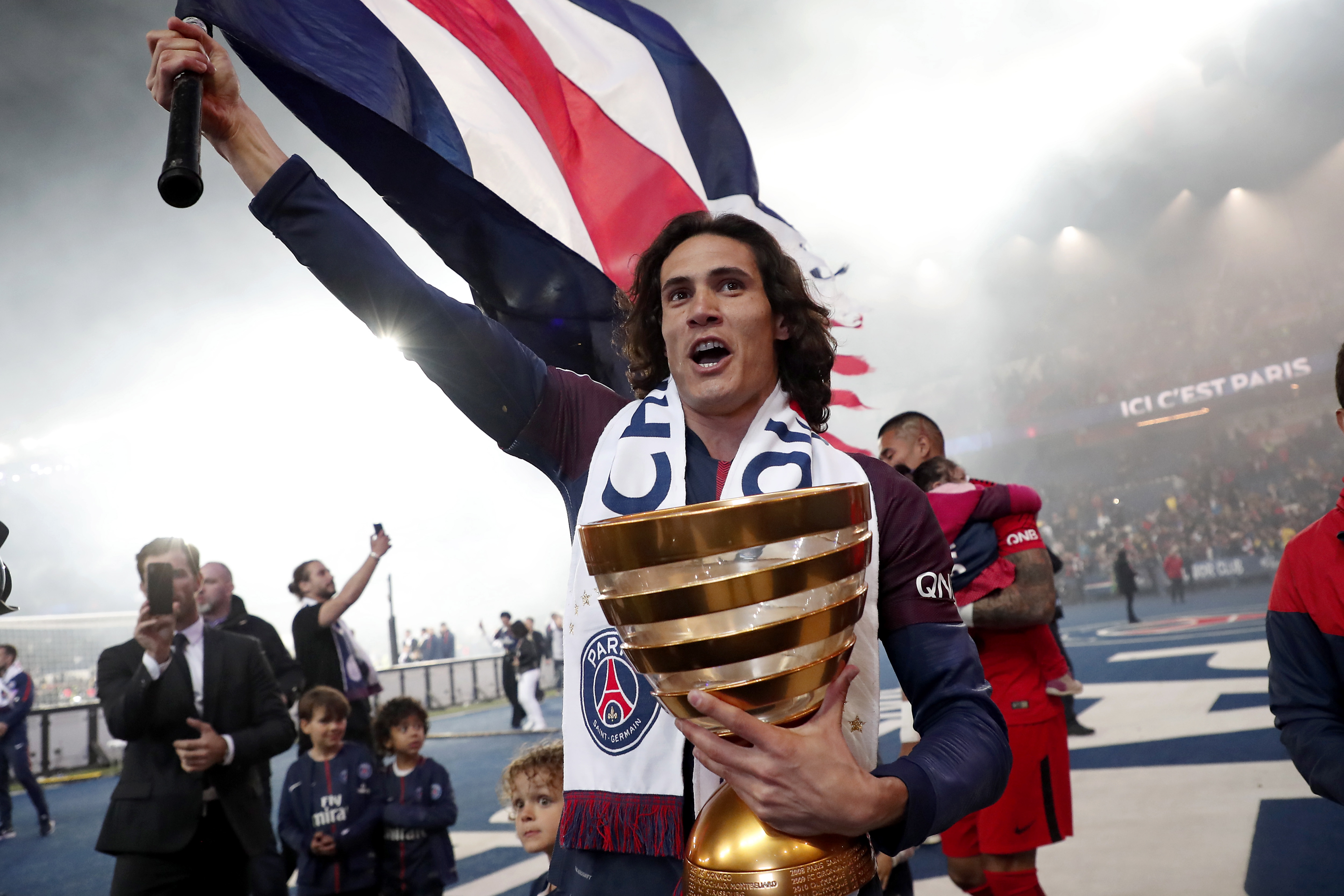 法甲联赛领头羊保持不败纪录,势不可挡 法甲联赛领头羊保持不败纪录,势不可挡