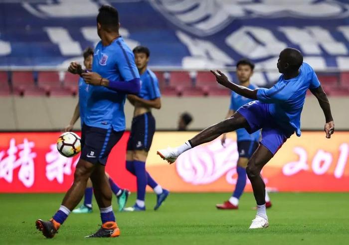 申花客场对阵鲁能,必须全力以赴 申花客场对阵鲁能,必须全力以赴