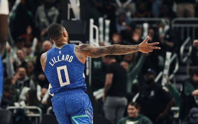 雄鹿击败篮网，字母哥再次发挥巅峰