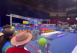 包含开拓者队外线机器人继续发挥关键作用的词条