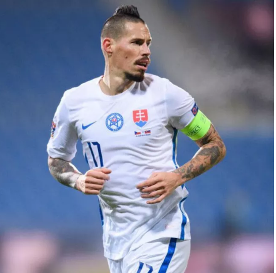 斯洛伐克球队奋勇拼搏，取得惊喜胜利