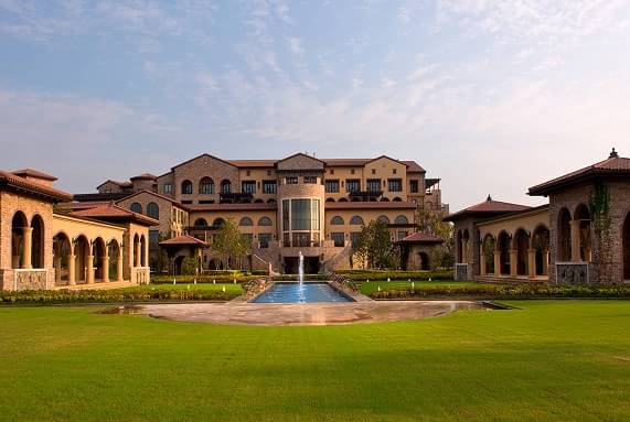 太原崇明铝业告捷,雄起之势弥漫球场 太原崇明铝业告捷,雄起之势弥漫球场