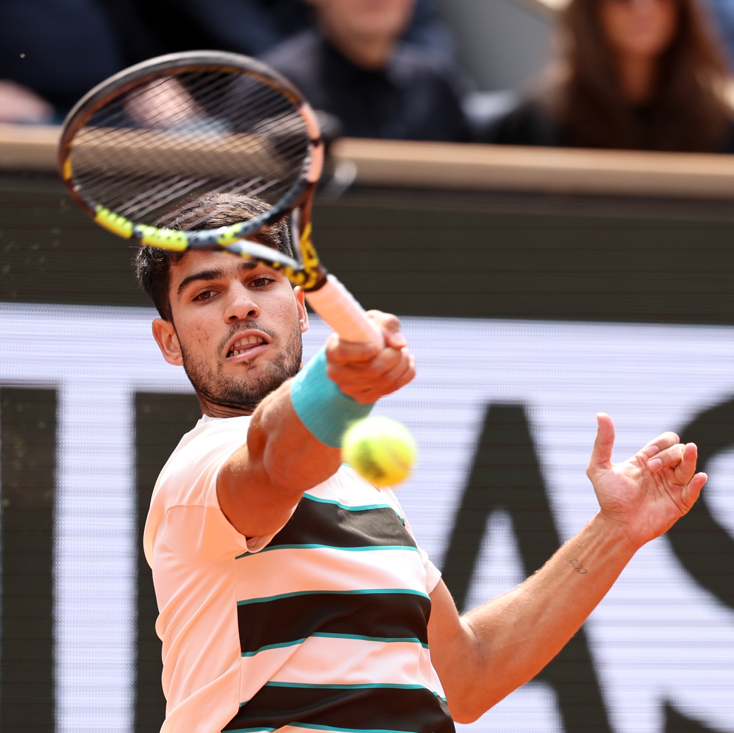 包含ATP总决赛险胜法网,阿尔卡拉斯扛起全队的词条 包含ATP总决赛险胜法网,阿尔卡拉斯扛起全队的词条