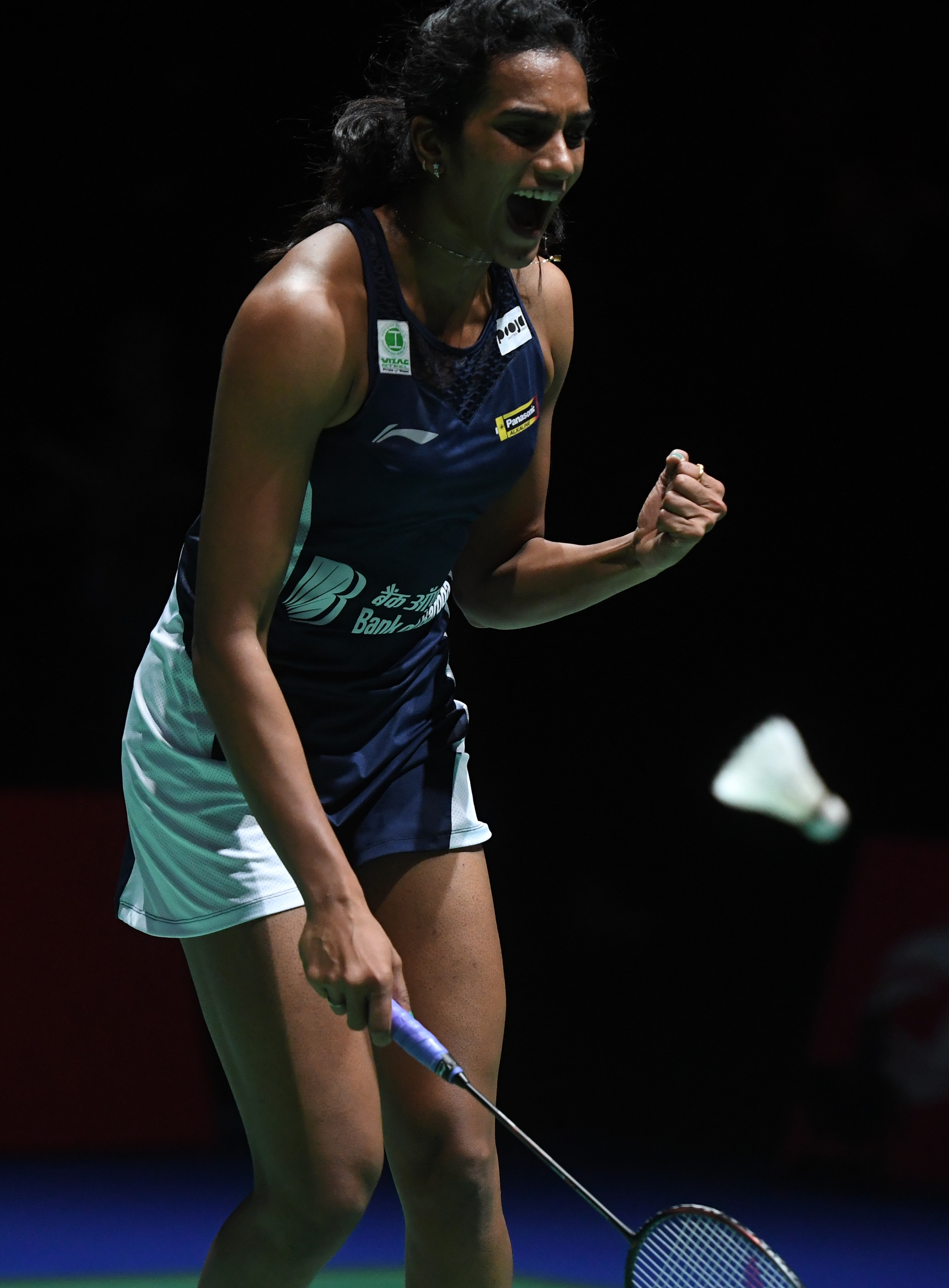 关于印尼羽毛球队力克英格兰羽毛球队,辛杜统治全场的信息 关于印尼羽毛球队力克英格兰羽毛球队,辛杜统治全场的信息